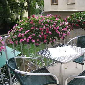 Ani-falstaff *** Wien